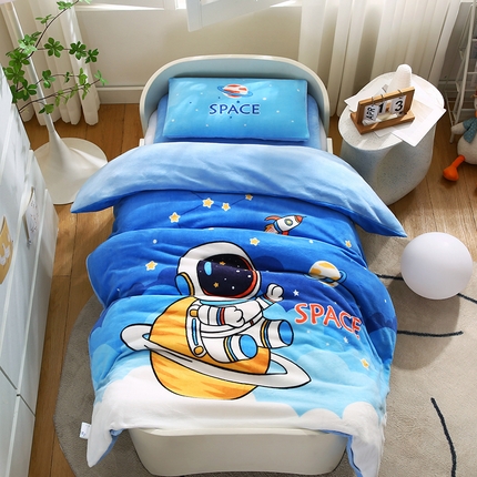 孩子王家纺 2024新款太空人系列大版双面牛奶绒学生幼儿园系列三件套六件套多件套 太空旅行