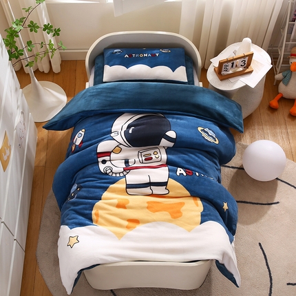 孩子王家纺 2024新款太空人系列大版双面牛奶绒学生幼儿园系列三件套六件套多件套 月球漫步