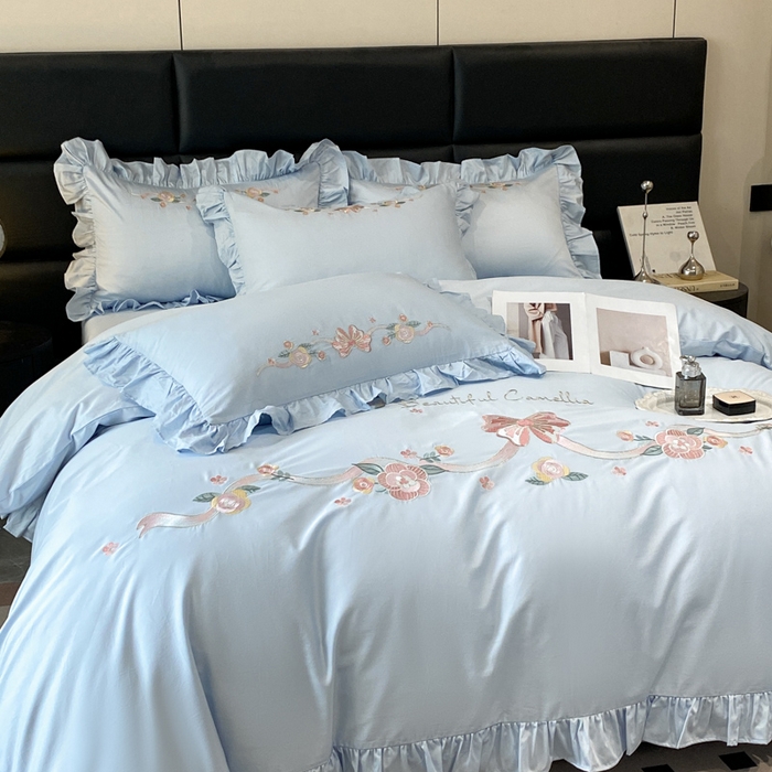 91家纺网 家纺一手货源 找家纺 金麦家纺 2024新款全棉刺绣花边系列四件套 梦蝶蓝