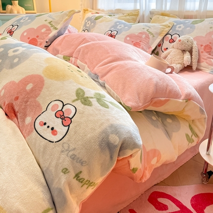 91家纺网 家纺一手货源 找家纺 （总）2024新款高克重牛奶绒四件套-夜景