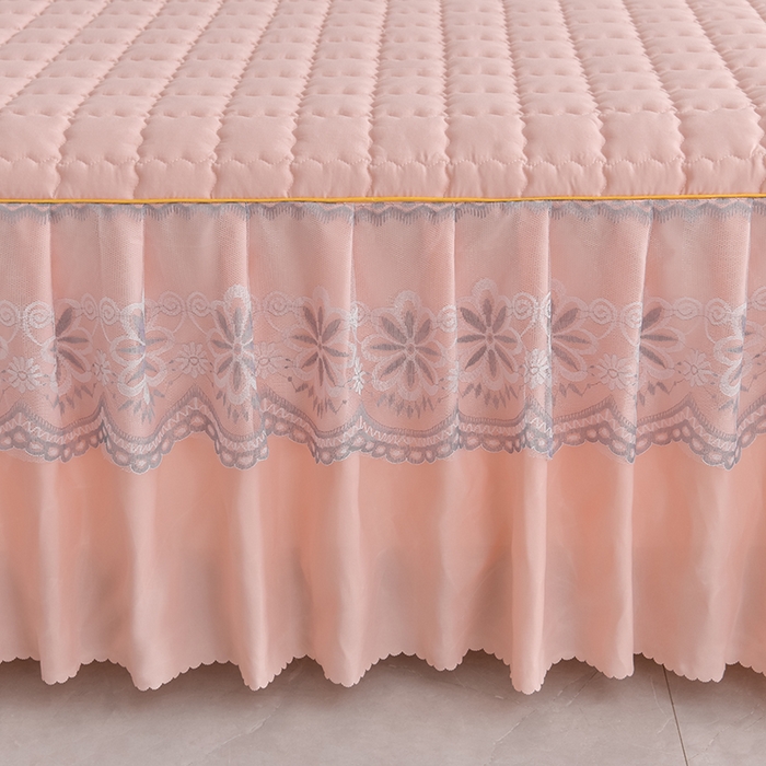 91家纺网 家纺一手货源 找家纺 艾裙海 2025新款90克磨毛夹棉绗缝床裙 粉玉色