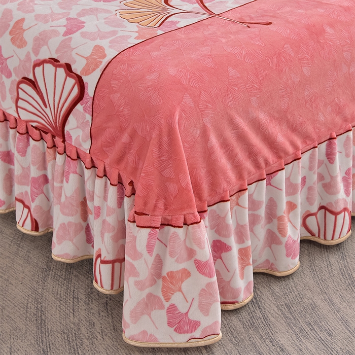 91家纺网 家纺一手货源 找家纺 佳品居 2025新款8斤床裙款牛奶绒四件套 叶语风情-粉