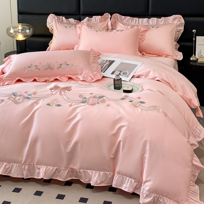 91家纺网 家纺一手货源 找家纺 金麦家纺 2024新款全棉刺绣花边系列四件套 梦蝶粉