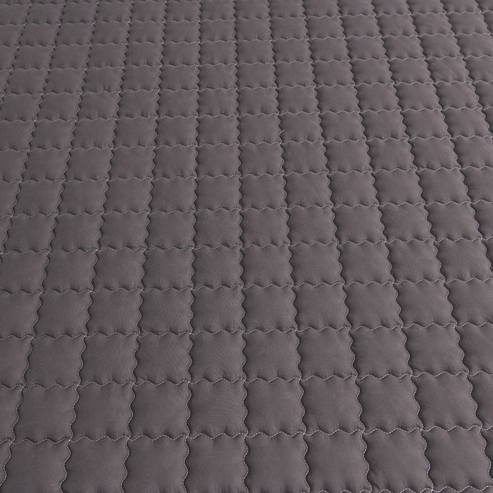 91家纺网 家纺一手货源 找家纺 艾裙海 2025新款90克磨毛夹棉绗缝床裙 深灰色