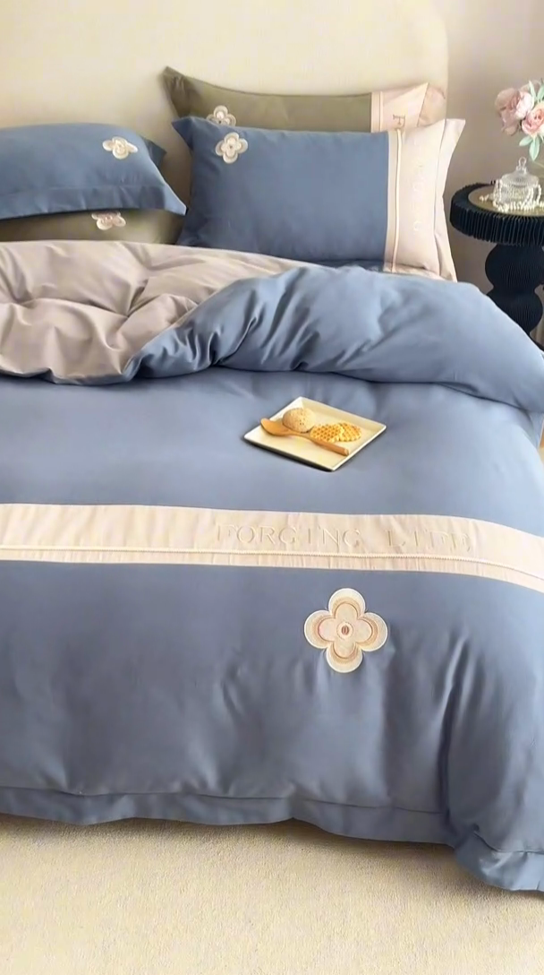 91家纺网 家纺一手货源 找家纺 艾莱家纺 2024新款A类长绒棉条纹提花加厚柔顺磨毛四件套--锦秋系列 锦秋-牛仔蓝