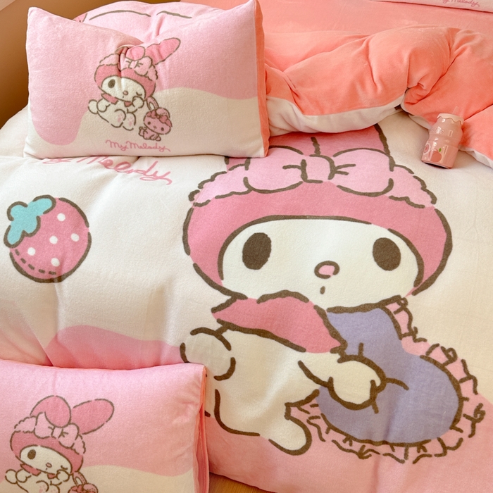 91家纺网 家纺一手货源 找家纺 孩子王家纺 2024新款正版授权三丽鸥库洛米大版卡通学生宿舍双面加厚牛奶绒系列四件套--提供买家秀 少女美乐蒂