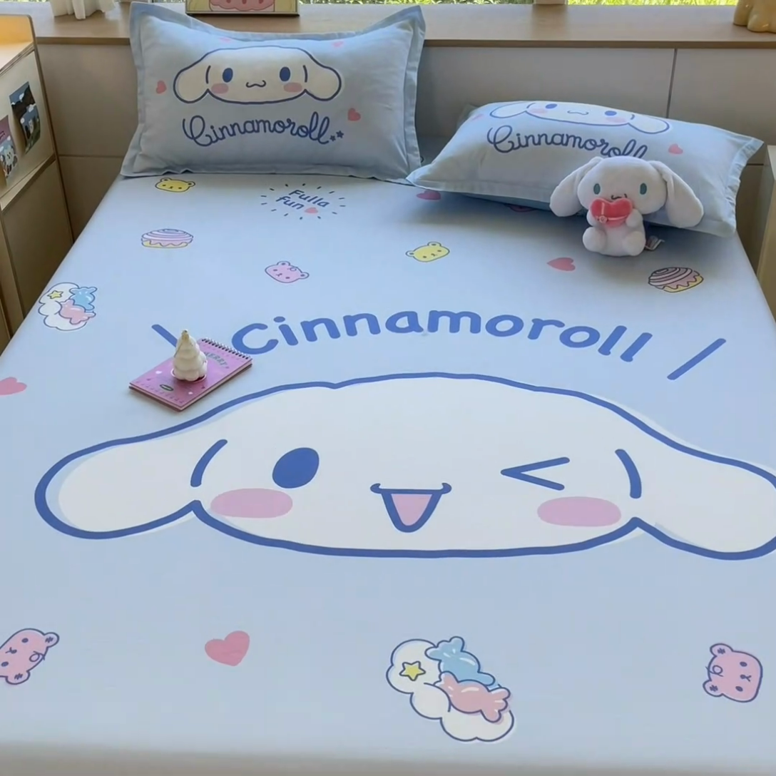 91家纺网 家纺一手货源 找家纺 博雅 2024新款三丽鸥全棉大版印花床笠系列 全棉大版-开心玉桂狗