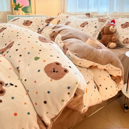 91家纺网 家纺一手货源 找家纺 （总）2024新款高克重牛奶绒四件套-夜景