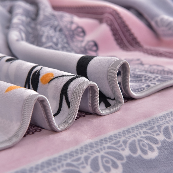 91家纺网 家纺一手货源 找家纺 佳品居 2025新款8斤床裙款牛奶绒四件套 幸福树