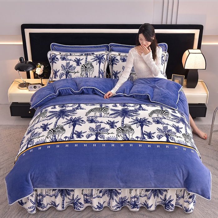 91家纺网 家纺一手货源 找家纺 佳品居 2025新款8斤床裙款牛奶绒四件套 热带雨林