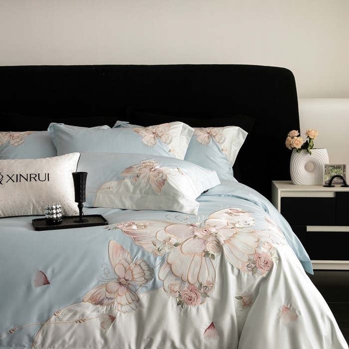 91家纺网 家纺一手货源 找家纺 馨蕊家居 2024秋冬新品100S高奢简约长绒棉纯棉四件套系列全棉四件套-梦幻 梦幻-北卡蓝