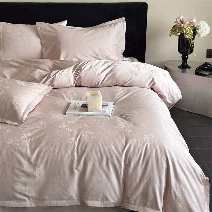 91家纺网 家纺一手货源 找家纺 鹿班家居 2024新款100支长绒棉精致提花系列四件套-蜜语满屋 蜜语满屋-粉色