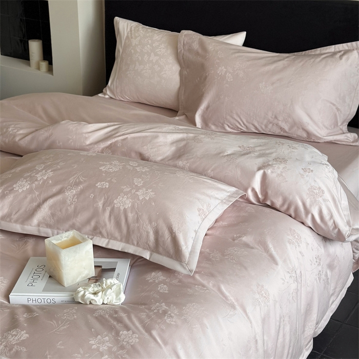 91家纺网 家纺一手货源 找家纺 鹿班家居 2024新款100支长绒棉精致提花系列四件套-蜜语满屋 蜜语满屋-粉色