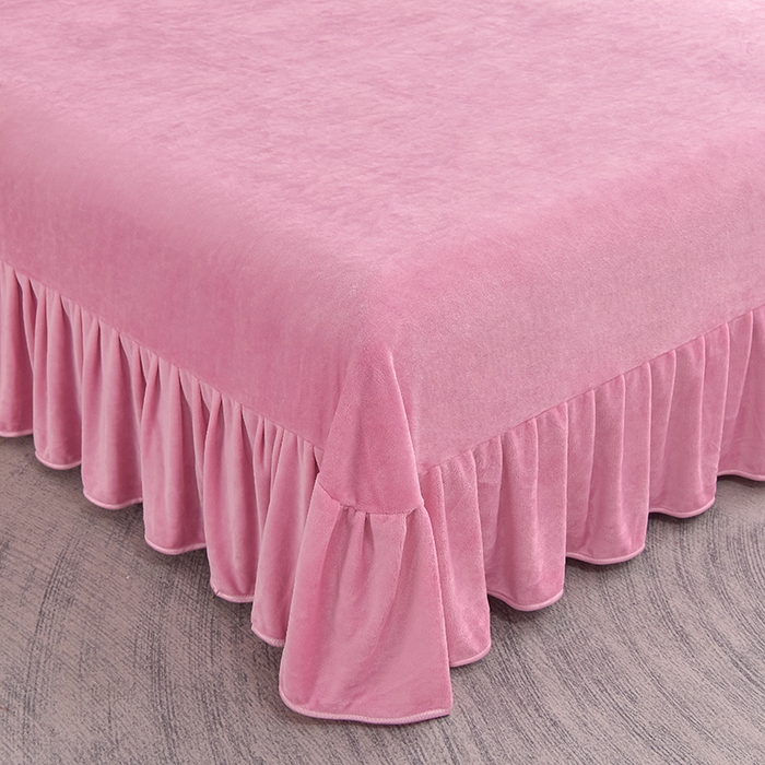 91家纺网 家纺一手货源 找家纺 佳品居 2025新款8斤床裙款牛奶绒四件套 红粉佳人