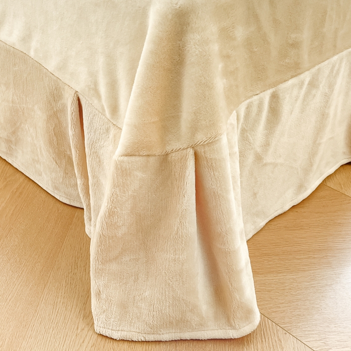 91家纺网 家纺一手货源 找家纺 绘萱家居 2025新款高克重雕花雕印纯色牛奶绒四件套双拼法莱绒珊瑚绒 回字格-奶白咖