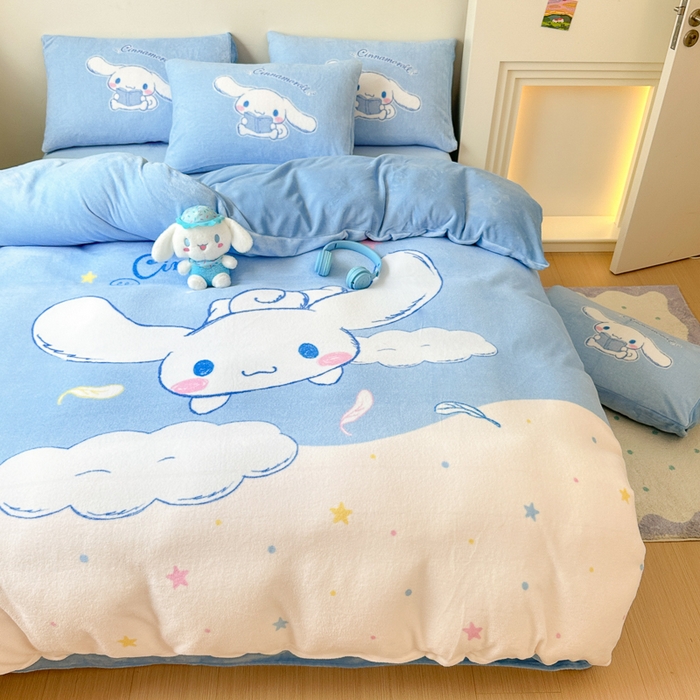 91家纺网 家纺一手货源 找家纺 孩子王家纺 2024新款正版授权三丽鸥库洛米大版卡通学生宿舍双面加厚牛奶绒系列四件套--提供买家秀 欢乐大耳狗