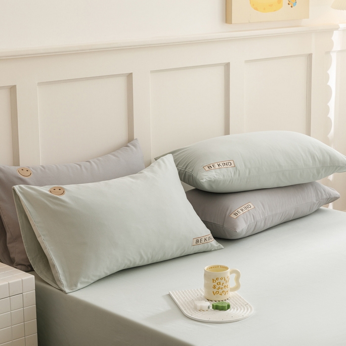 91家纺网 家纺一手货源 找家纺 艾莱家纺 2024新款全棉柔顺磨毛立体刺绣四件套--笑脸-星语 笑脸-绿色