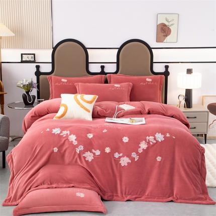 优姿家纺 2025新款全消光10斤牛奶绒宽边绣花保暖四件套 花季-豆沙红