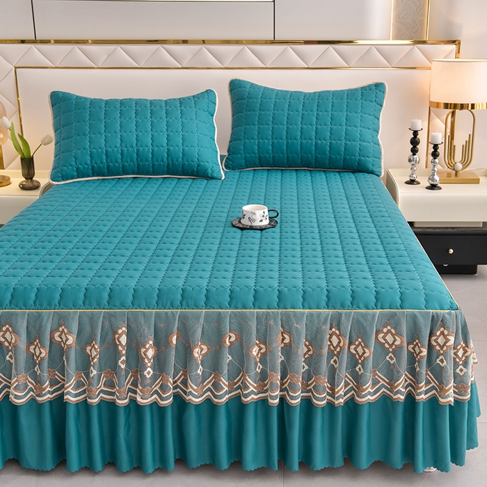 91家纺网 家纺一手货源 找家纺 艾裙海 2025新款90克磨毛夹棉绗缝床裙 宝蓝色