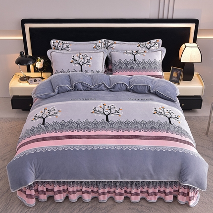 91家纺网 家纺一手货源 找家纺 佳品居 2025新款8斤床裙款牛奶绒四件套 幸福树