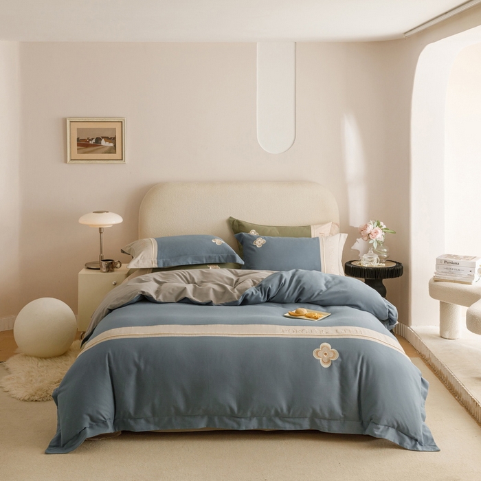 91家纺网 家纺一手货源 找家纺 艾莱家纺 2024新款A类长绒棉条纹提花加厚柔顺磨毛四件套--锦秋系列 锦秋-牛仔蓝