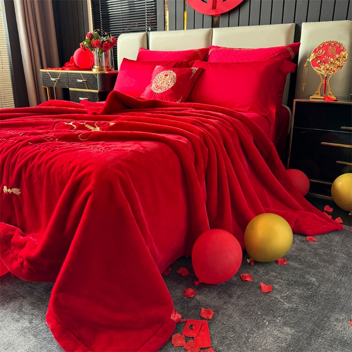 91家纺网 家纺一手货源 找家纺 2024新款仿皮草兔绒精品绣花毛毯毯子 喜成连理