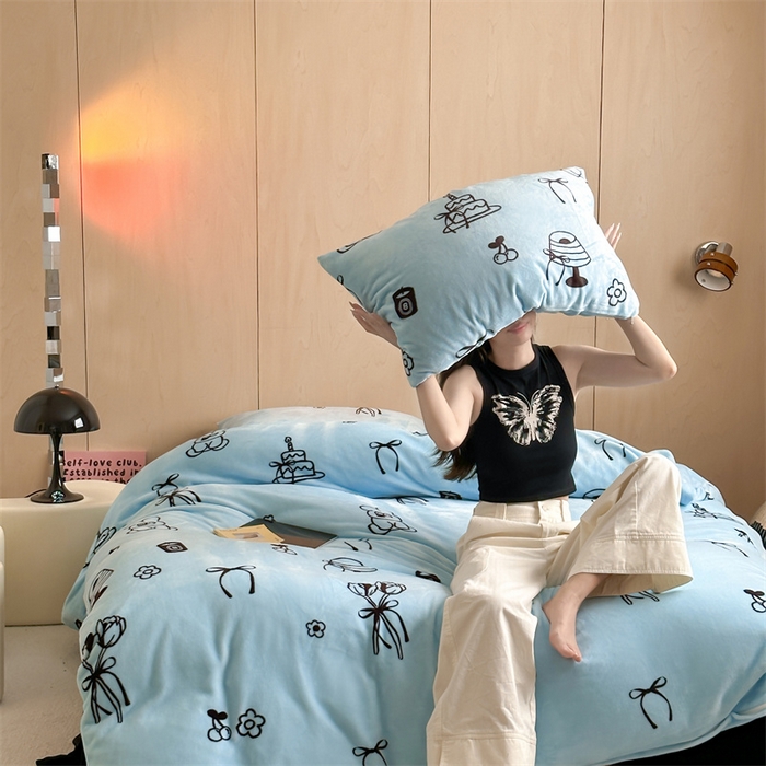 91家纺网 家纺一手货源 找家纺 呗旺鹿 2024新款小红书爆款牛奶绒印花四件套 静语