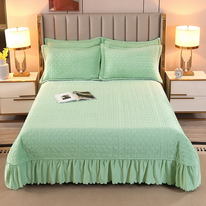 91家纺网 家纺一手货源 找家纺 芸锦豪 2024新款宝宝绒床盖 嫩绿