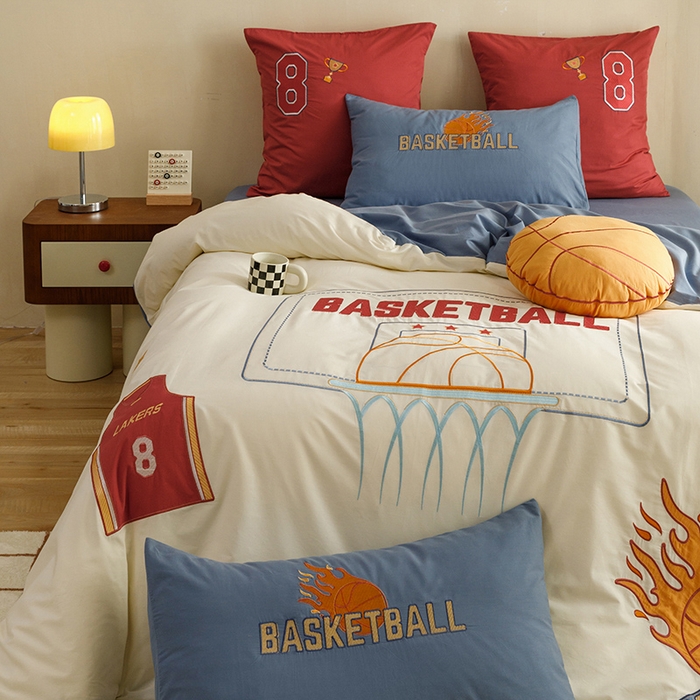 91家纺网 家纺一手货源 找家纺 绒梦里 2024新款全棉A类40s水洗棉贴布绣花四件套-篮球系列 挚爱篮球-米色