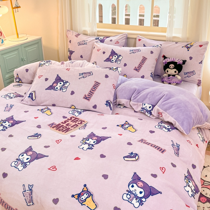 91家纺网 家纺一手货源 找家纺 2024新品正版三丽鸥授权卡通加厚高克重牛奶绒系列四件套 绒三丽鸥-紫心库洛米