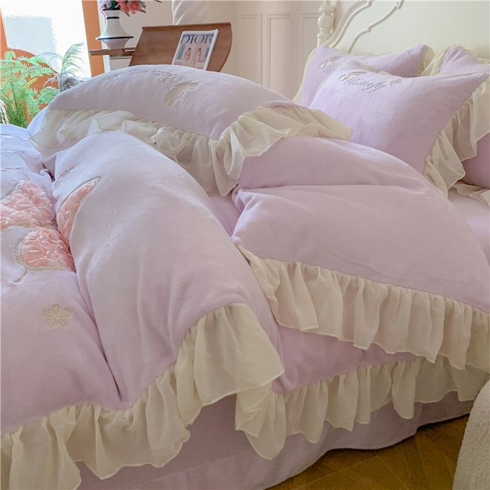 91家纺网 家纺一手货源 找家纺 富盛家纺 2024新款牛奶绒立体刺绣四件套韩版公主风四件套-翩翩起舞 4翩翩起舞—温柔紫