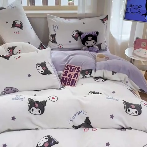91家纺网 家纺一手货源 找家纺 2024新品正版三丽鸥授权卡通加厚高克重牛奶绒系列四件套 绒三丽鸥-可爱小小库洛米