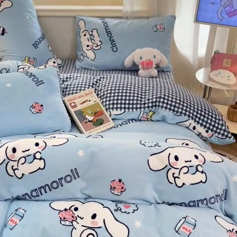 91家纺网 家纺一手货源 找家纺 2024新品正版三丽鸥授权卡通加厚高克重牛奶绒系列四件套 绒三丽鸥-冰淇淋甜点玉桂狗