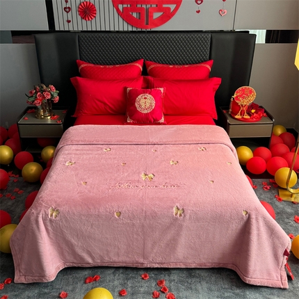 91家纺网 家纺一手货源 找家纺 2024新款仿皮草兔绒精品绣花毛毯毯子 蝴蝶结-粉