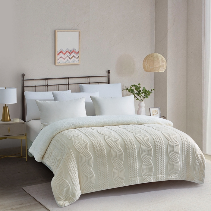 91家纺网 家纺一手货源 找家纺 巴木赫 2024新款8字配色双层羊羔绒毛毯 白色