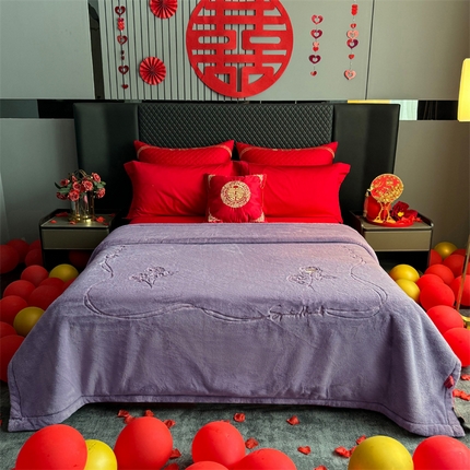 2024新款仿皮草兔绒精品绣花毛毯毯子 甜蜜爱恋-紫