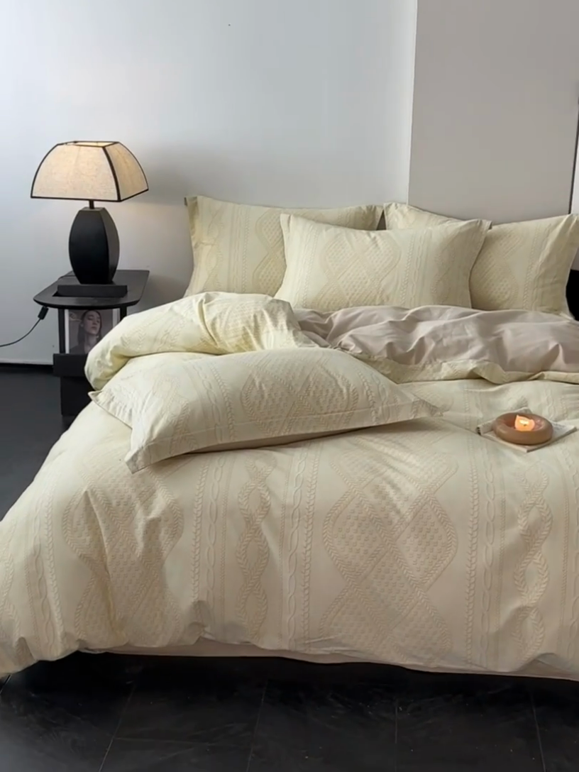 91家纺网 家纺一手货源 找家纺 涵宸家纺 2024新款亲肤全棉磨毛印花四件套--芬兰系列 绛纱米