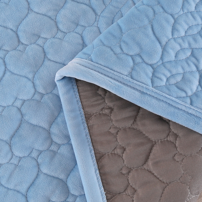 91家纺网 家纺一手货源 找家纺 芸锦豪 2024新款宝宝绒床盖 浅蓝