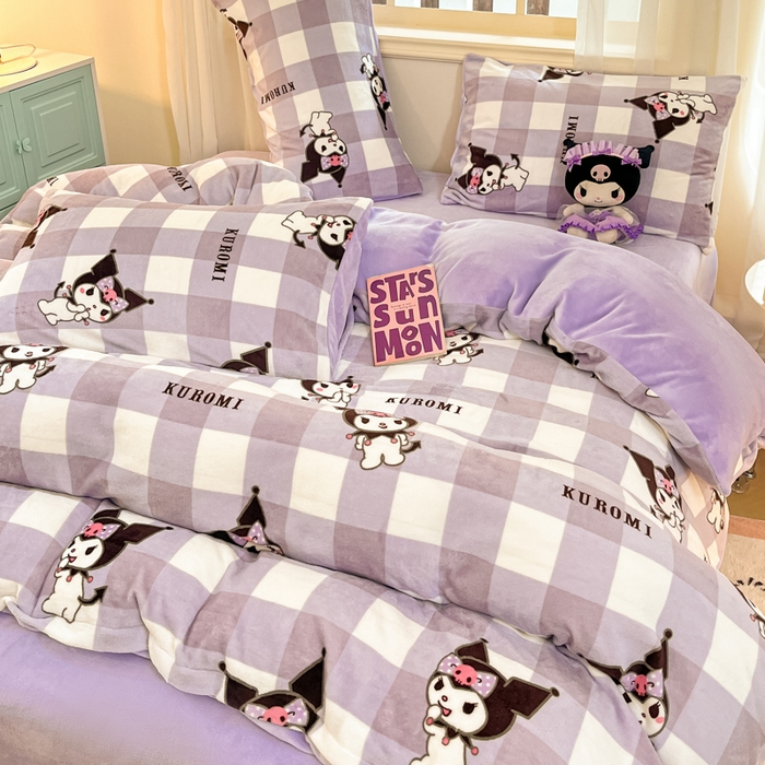91家纺网 家纺一手货源 找家纺 2024新品正版三丽鸥授权卡通加厚高克重牛奶绒系列四件套 绒三丽鸥-紫格蝴蝶结库洛米