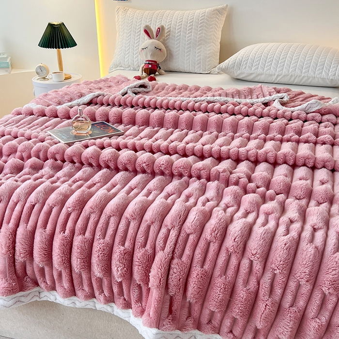 91家纺网 家纺一手货源 找家纺 肖恩 2025新款跨境外贸仿裘皮兔毛毯竹节毛毯 玫瑰粉