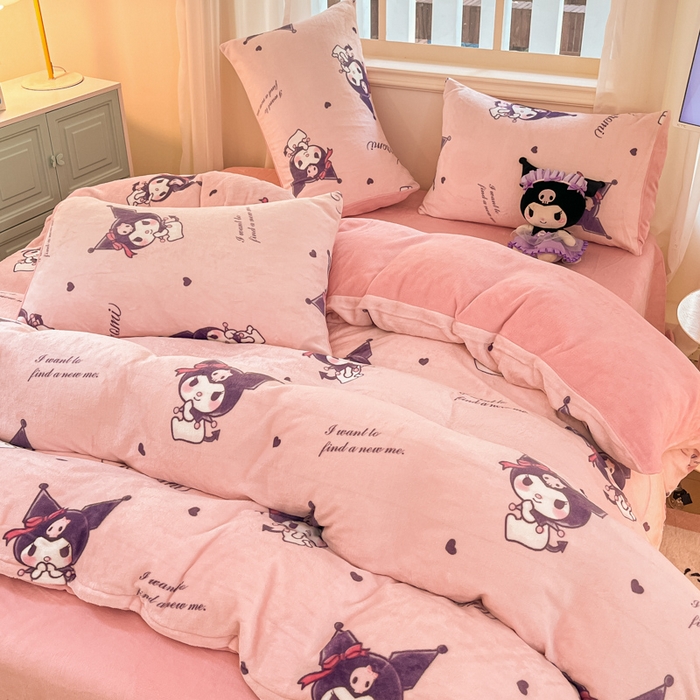 91家纺网 家纺一手货源 找家纺 2024新品正版三丽鸥授权卡通加厚高克重牛奶绒系列四件套 绒三丽鸥-可爱库洛米