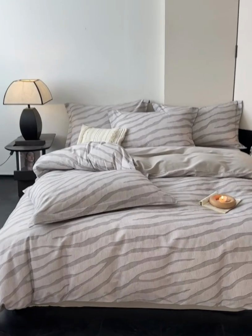 91家纺网 家纺一手货源 找家纺 涵宸家纺 2024新款亲肤全棉磨毛印花四件套--芬兰系列 水星记