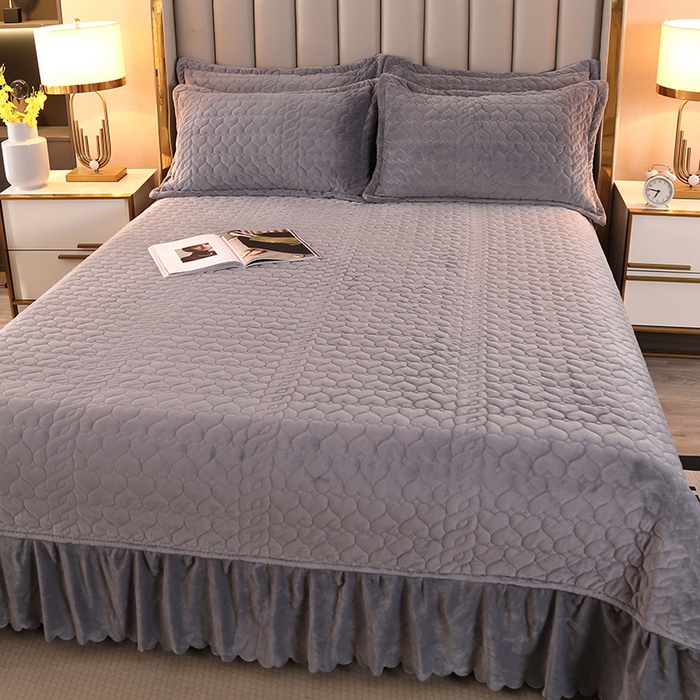 91家纺网 家纺一手货源 找家纺 芸锦豪 2024新款宝宝绒床盖 优雅灰