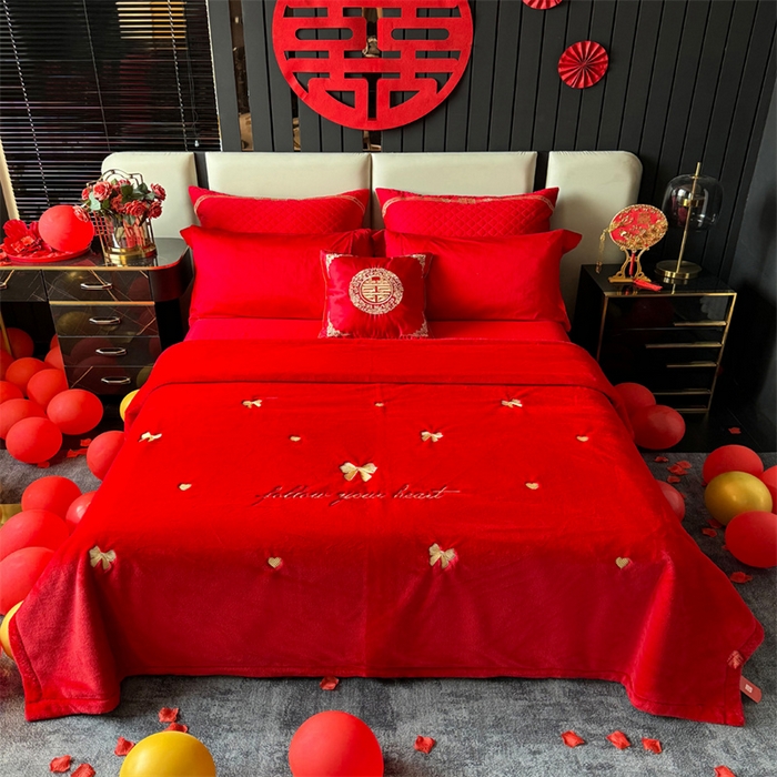 91家纺网 家纺一手货源 找家纺 2024新款仿皮草兔绒精品绣花毛毯毯子 蝴蝶结-大红