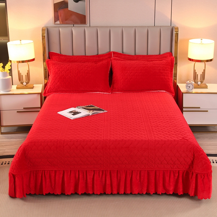 91家纺网 家纺一手货源 找家纺 芸锦豪 2024新款宝宝绒床盖 红色