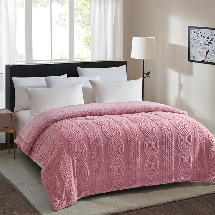 91家纺网 家纺一手货源 找家纺 巴木赫 2024新款8字配色双层羊羔绒毛毯 樱花粉