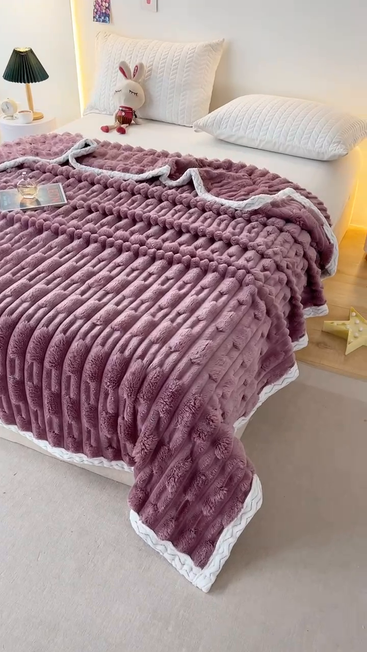 91家纺网 家纺一手货源 找家纺 肖恩 2025新款跨境外贸仿裘皮兔毛毯竹节毛毯 典雅紫