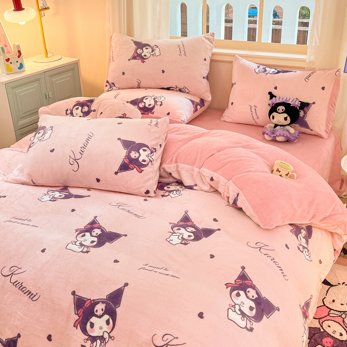 91家纺网 家纺一手货源 找家纺 2024新品正版三丽鸥授权卡通加厚高克重牛奶绒系列四件套 绒三丽鸥-可爱库洛米