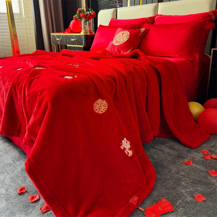 91家纺网 家纺一手货源 找家纺 2024新款仿皮草兔绒精品绣花毛毯毯子 百年好合