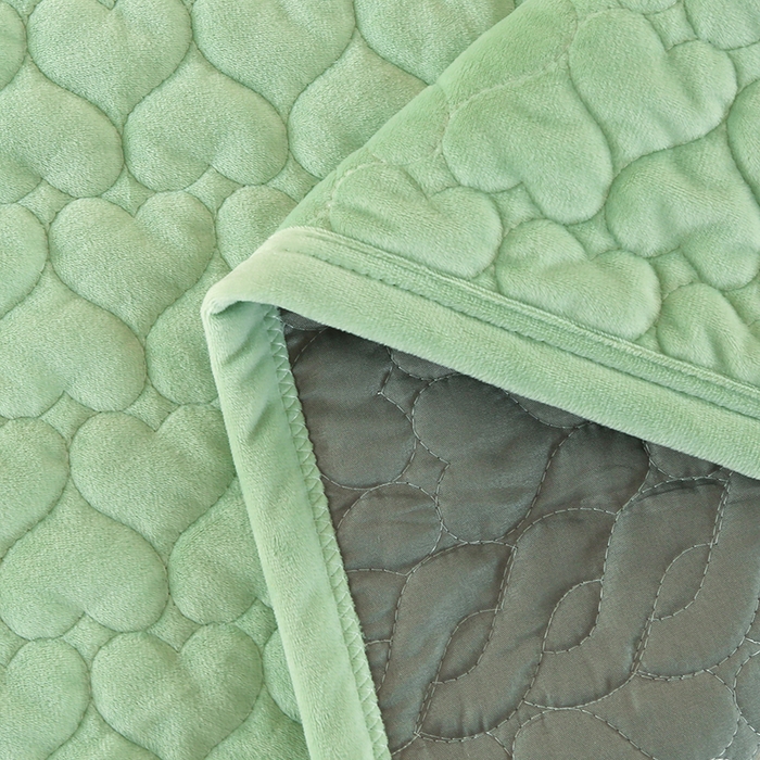 91家纺网 家纺一手货源 找家纺 芸锦豪 2024新款宝宝绒床盖 嫩绿